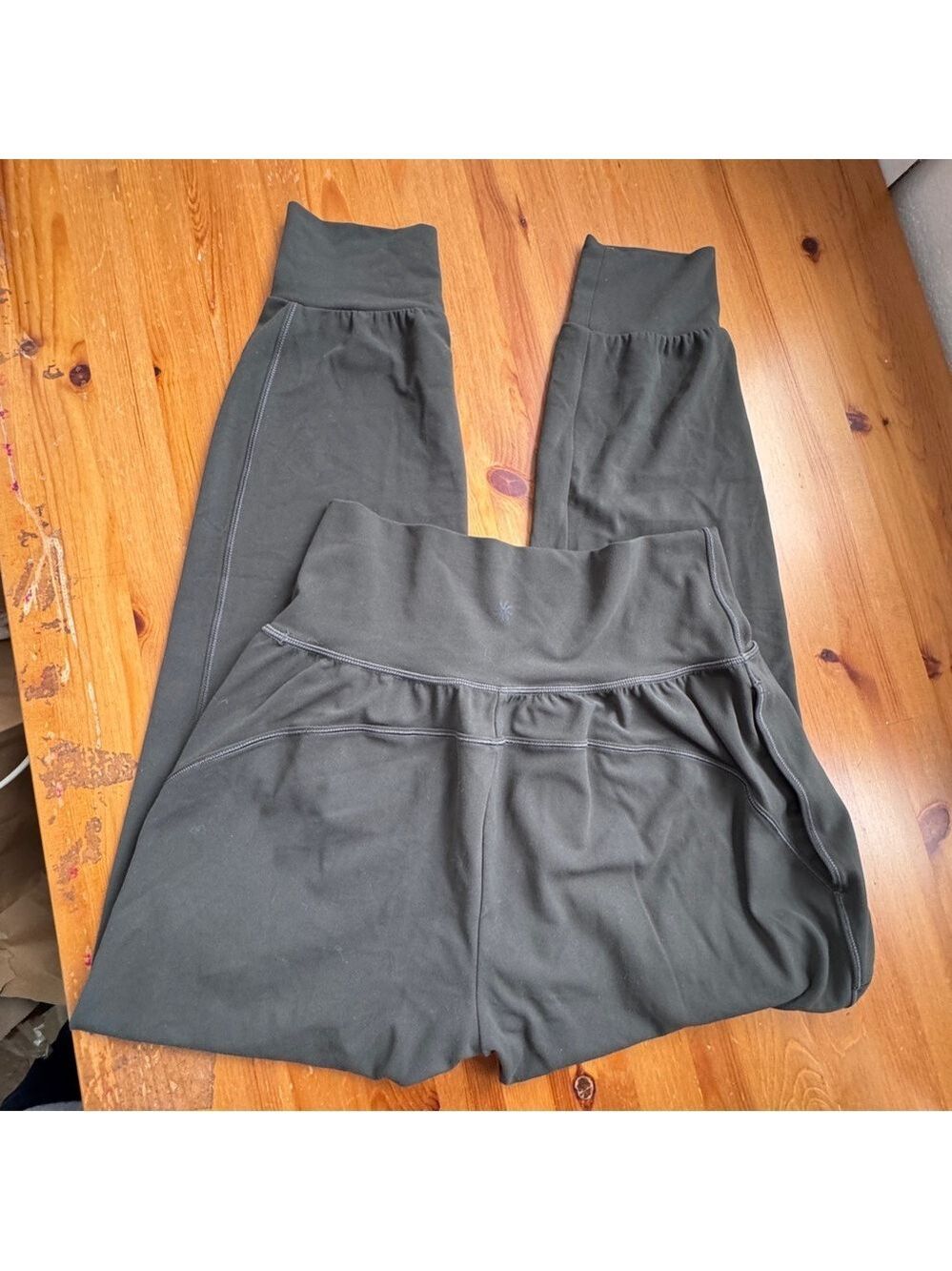 Athleta cruise jogger in powervita size small black